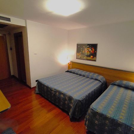 Hotel Luna Vigonovo  ภายนอก รูปภาพ