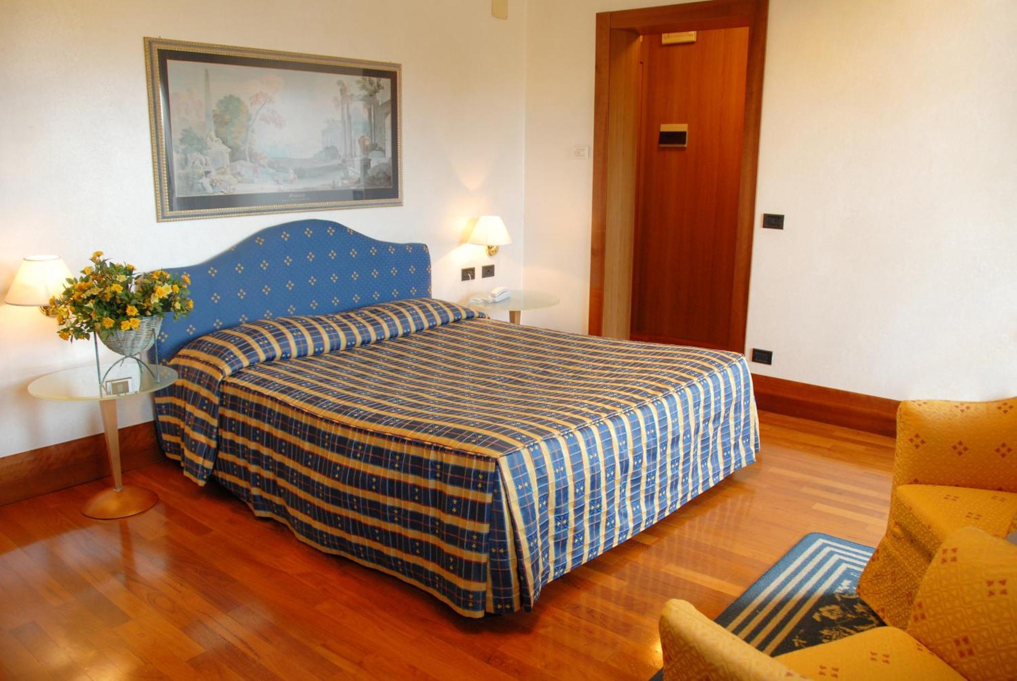 Hotel Luna Vigonovo  ภายนอก รูปภาพ