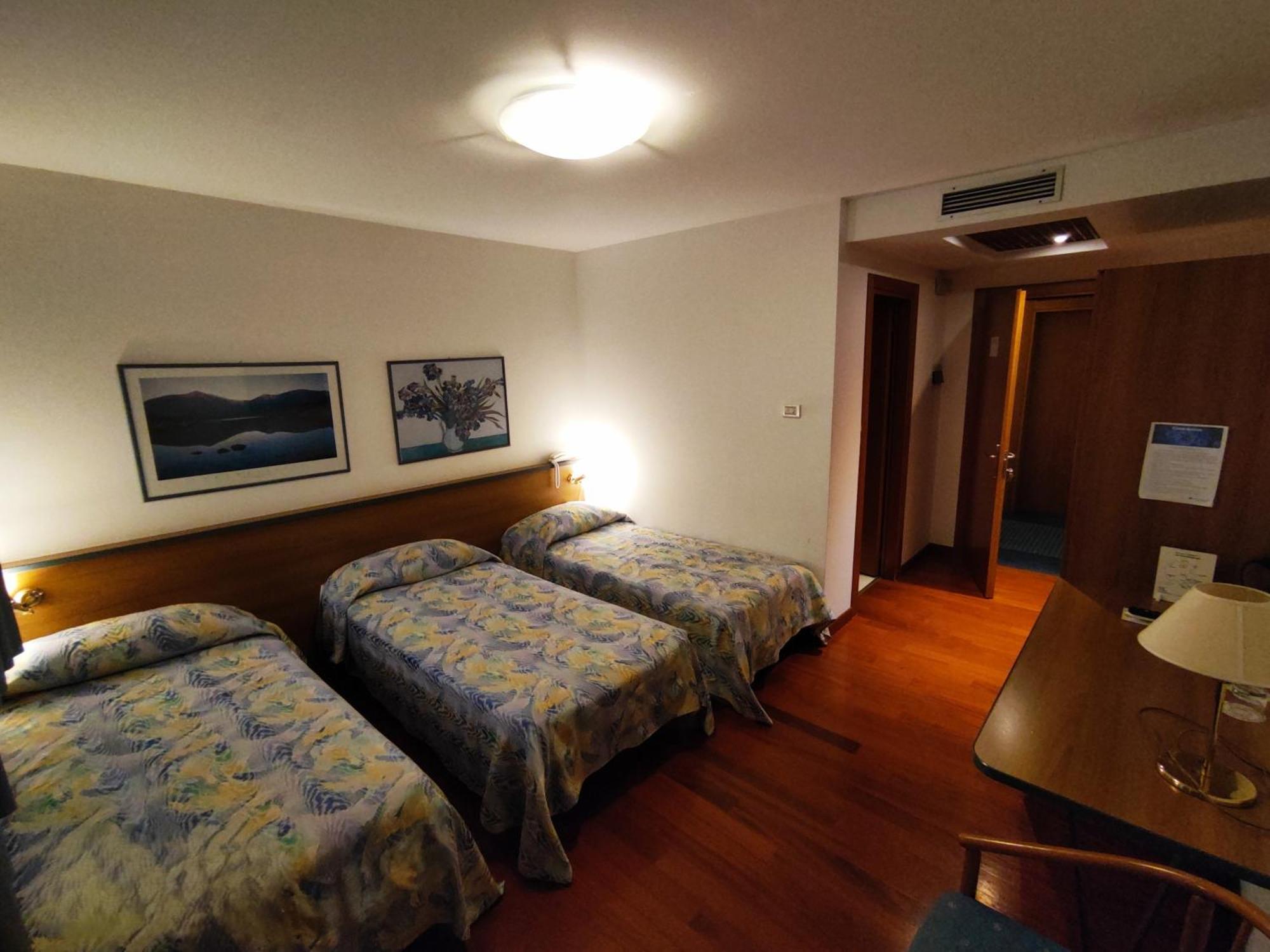 Hotel Luna Vigonovo  ภายนอก รูปภาพ